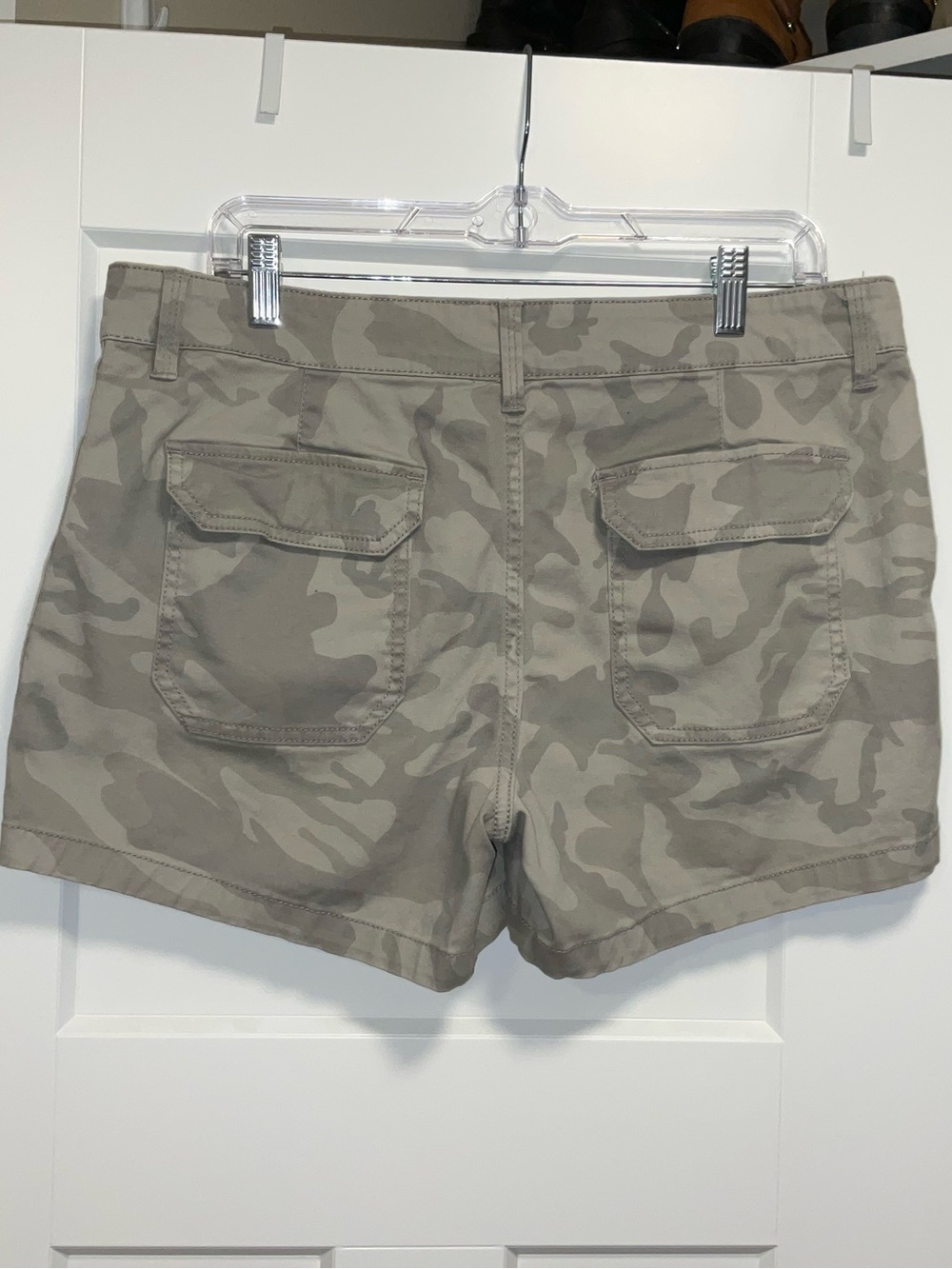 Faded Glory Taupe Camo Utility Shorts - Picture 2 of 5